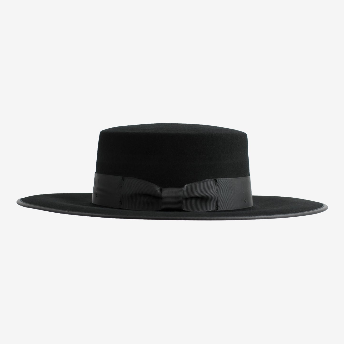mindo-hats-claudia-cordobes-wool-hat-black-side